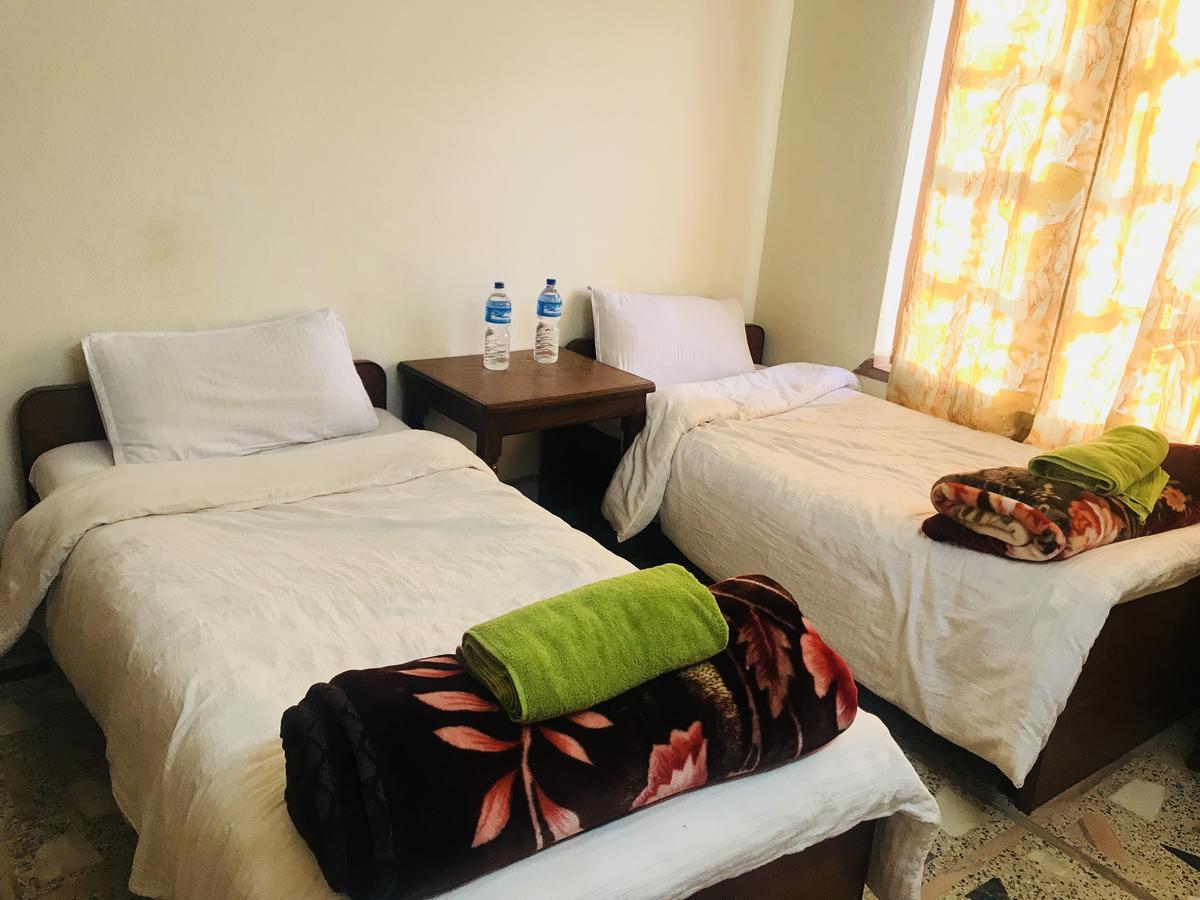 Dungkar Guest House Kathmandu Exteriör bild